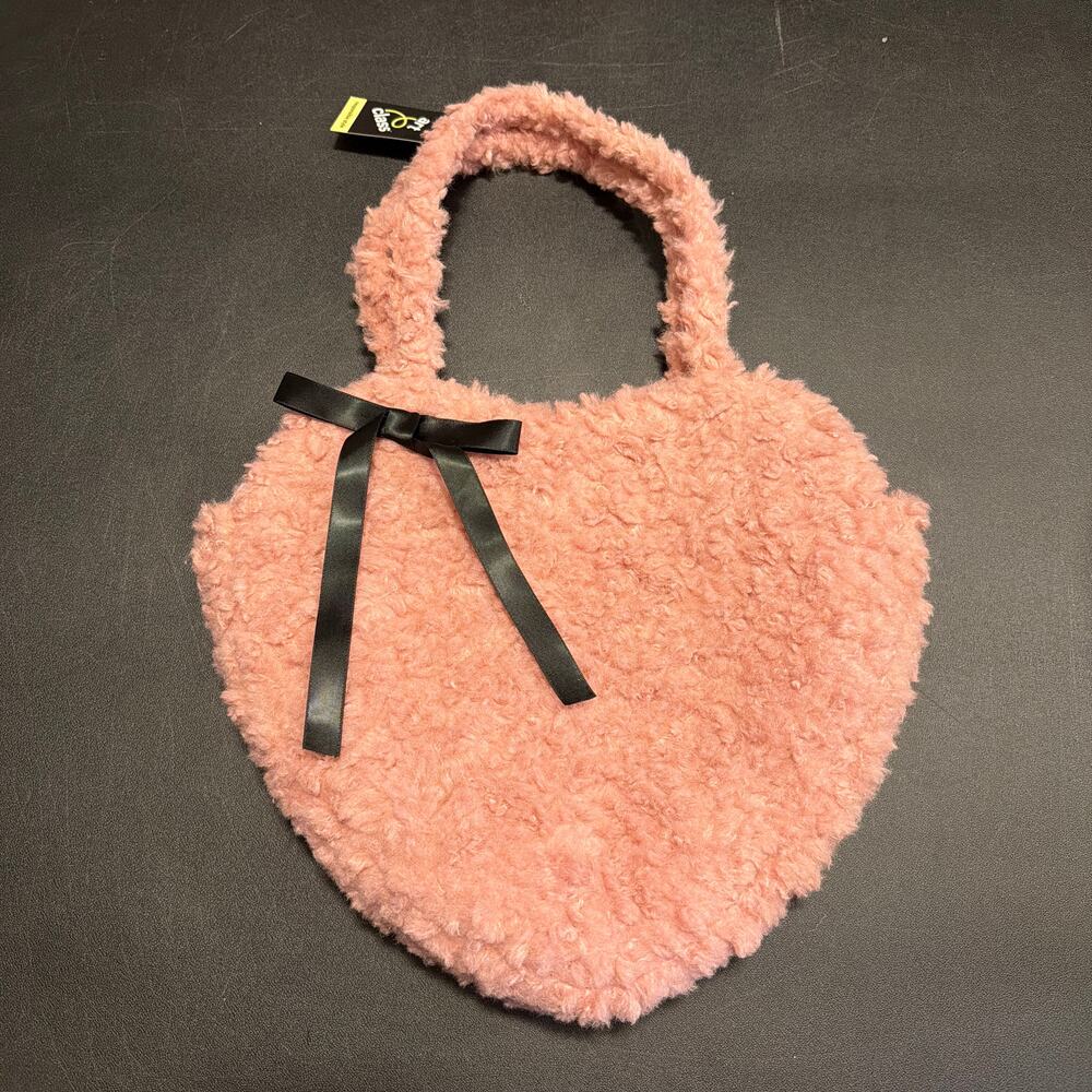 Art Class Girls Faux Fur Pink Heart Hand Bag Purse Bow Soft Fuzzy NEW